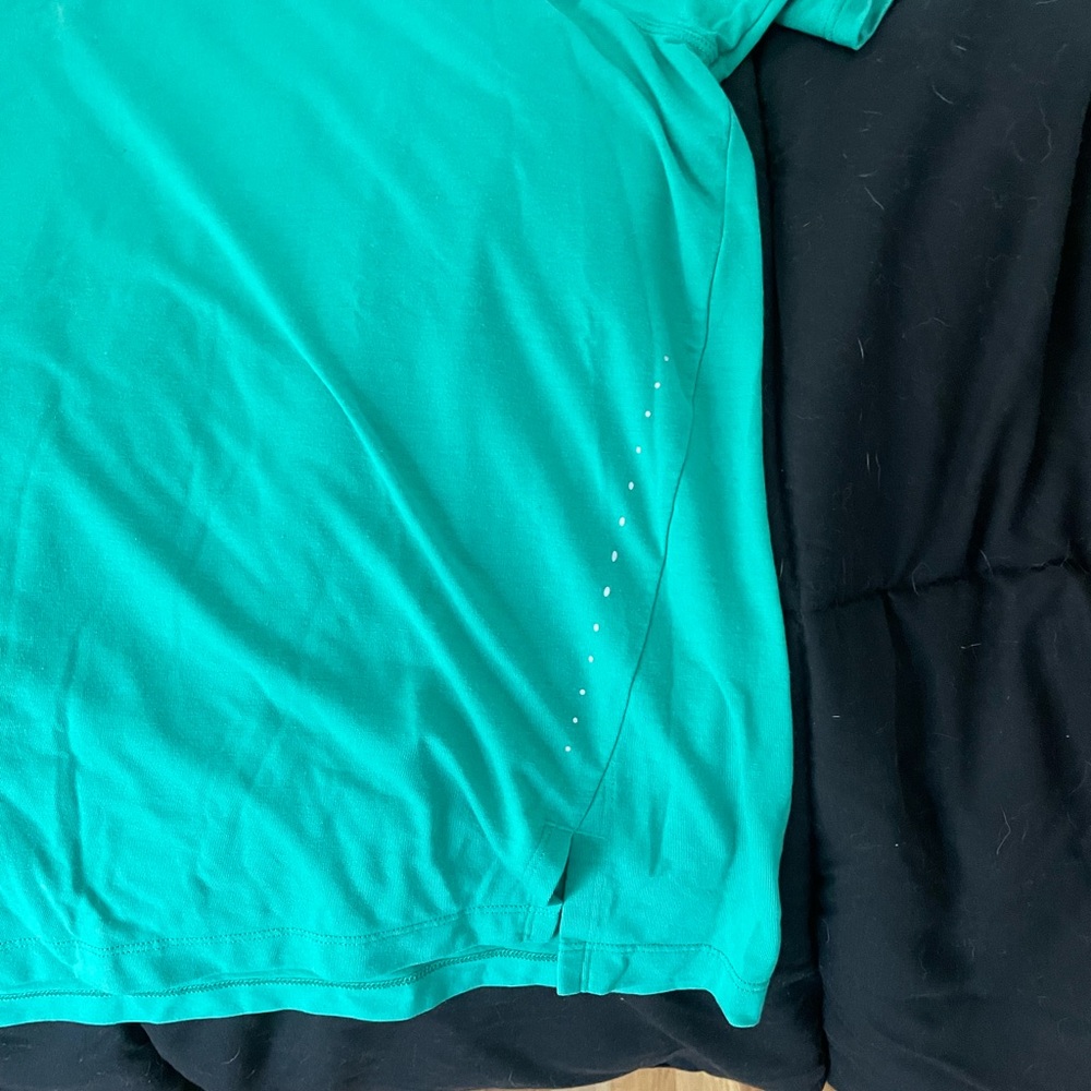 Lululemon Top - Picture 2 of 4